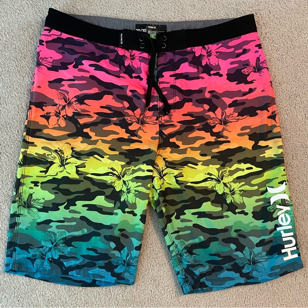 Hurley Swim Board shorts - USED Boy size 20 waist 30”